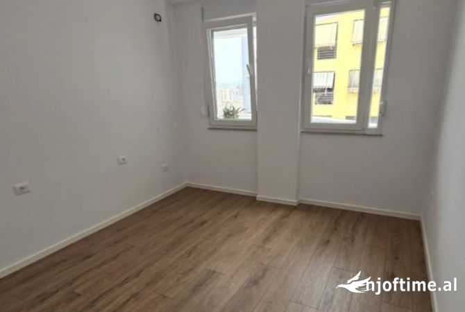 Shtepi ne shitje 2+1 ne Tirane - 210,000 Euro