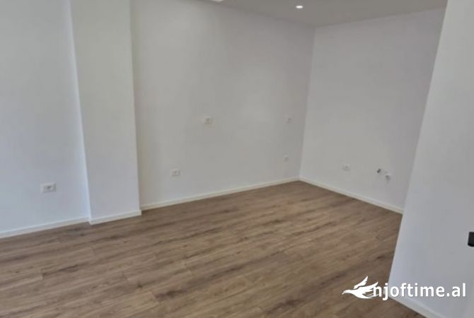 Shtepi ne shitje 2+1 ne Tirane - 210,000 Euro