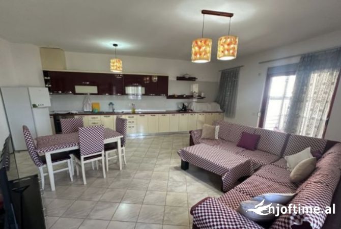 Shtepi me qera 2+1 ne Tirane - 500 Euro
