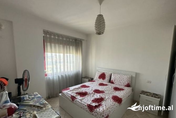 Shtepi me qera 2+1 ne Tirane - 500 Euro