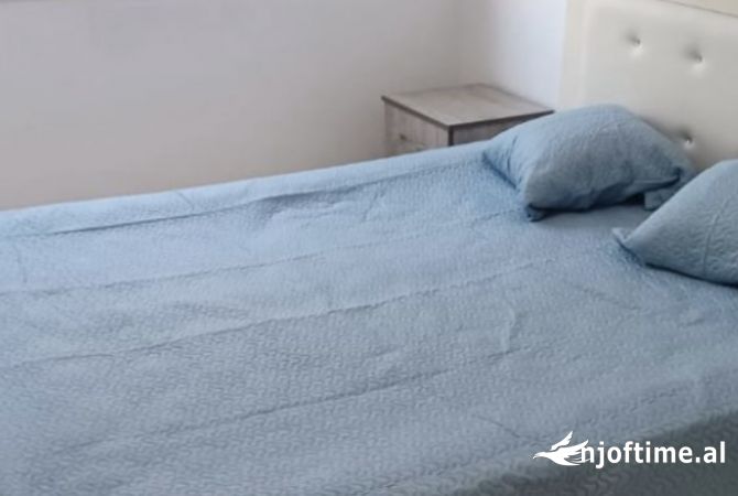 Shtepi me qera Apartament ne Tirane, 1+1, Mobilimi E mobiluar, Pagesa 45,000  Leke.