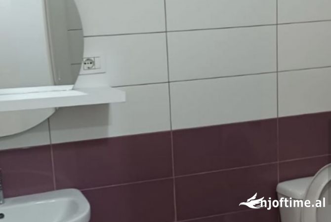 Shtepi me qera Apartament ne Tirane, 1+1, Mobilimi E mobiluar, Pagesa 45,000  Leke.