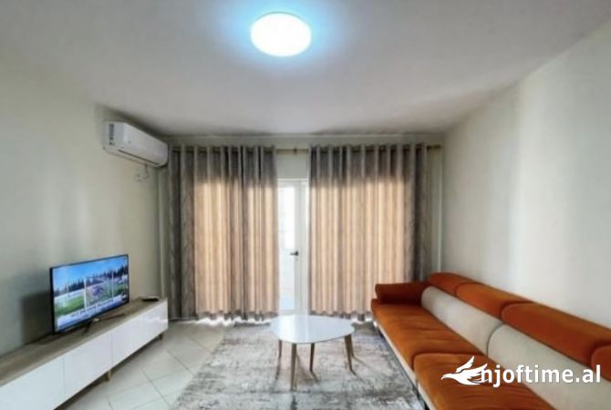 Shtepi me qera 2+1 ne Tirane - 550 Euro