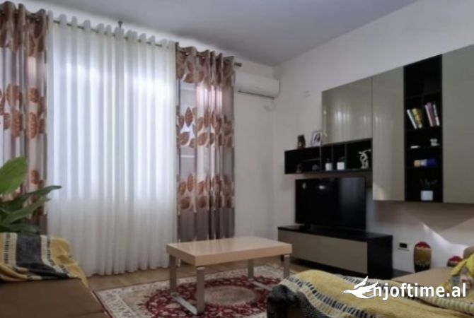 Shtepi me qera 1+1 ne Tirane - 600 Euro