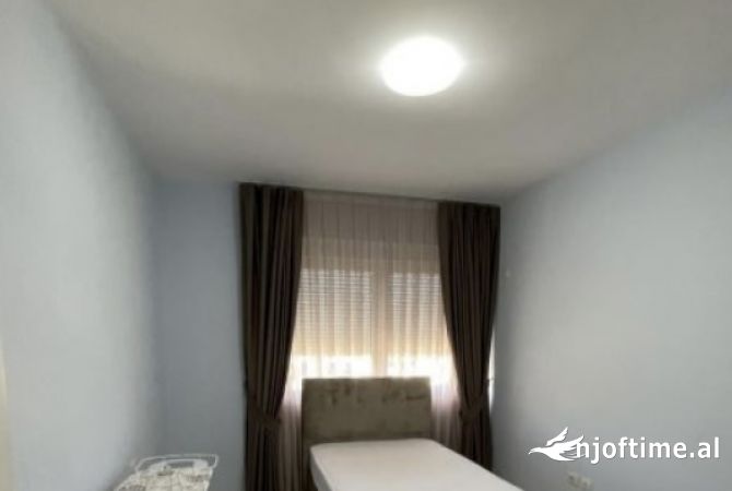 Shtepi me qera 3+1 ne Tirane - 1,500 Euro