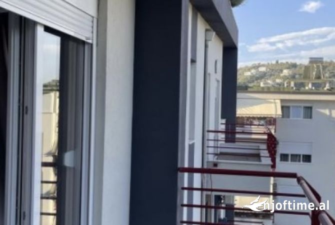 Shtepi me qera Apartament ne Tirane, 3+1, Mobilimi E mobiluar, Pagesa 1,500  Euro.