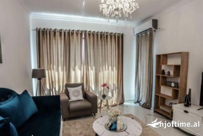 Shtepi me qera 1+1 ne Tirane - 80,000 Leke