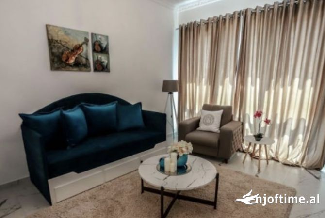 Shtepi me qera 1+1 ne Tirane - 80,000 Leke