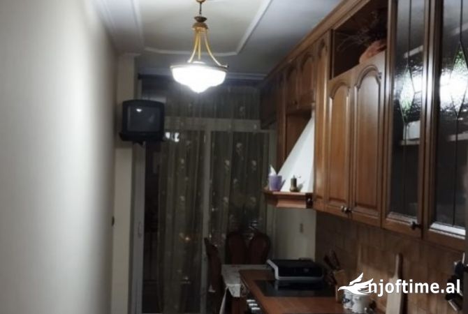 Shtepi ne shitje 3+1 ne Tirane - 295,000 Euro
