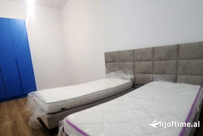 Shtepi me qera 1+1 ne Tirane - 45,000 Leke