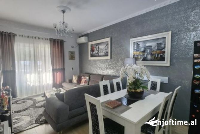 Shtepi ne shitje 2+1 ne Tirane - 140,000 Euro
