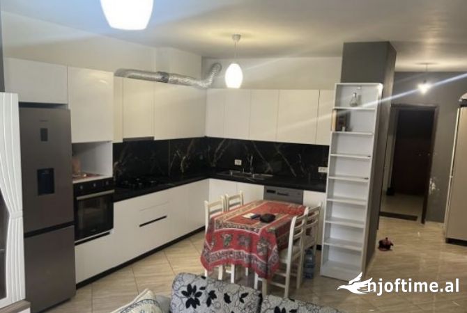 Shtepi me qera 2+1 ne Tirane - 600 Euro