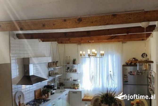 Shtepi ne shitje 2+1 ne Tirane - 179,000 Euro