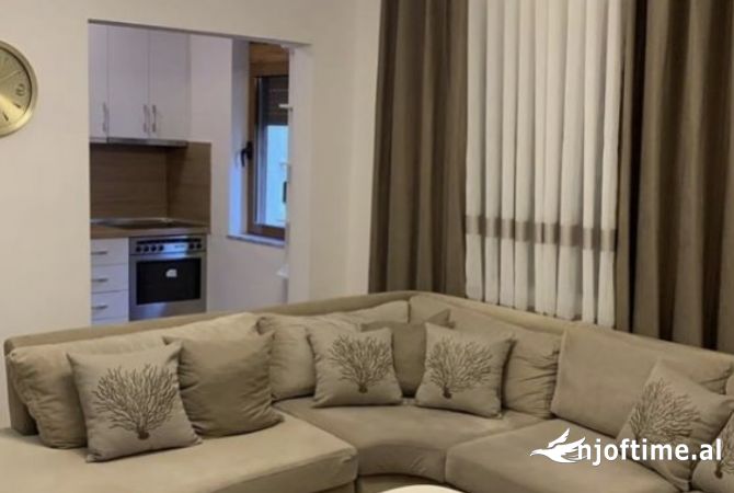 Shtepi me qera 3+1 ne Tirane - 700 Euro