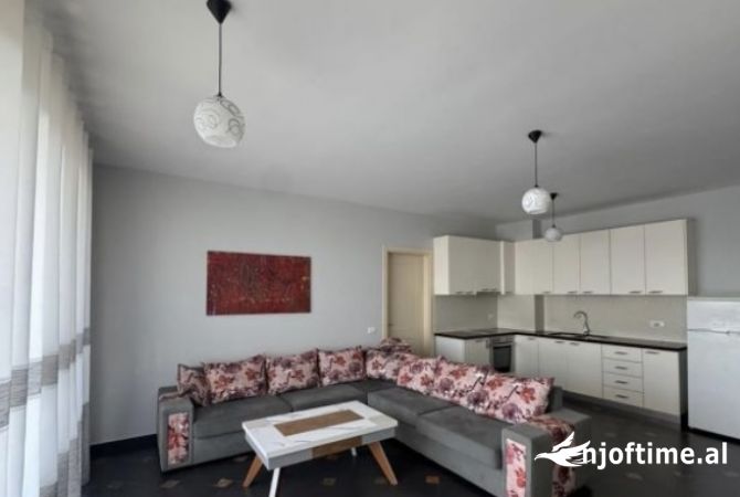 Shtepi me qera 2+1 ne Tirane - 500 Euro