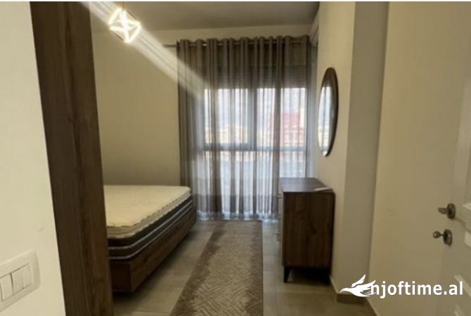 Shtepi me qera Apartament ne Tirane, 2+1, Mobilimi E mobiluar, Pagesa 600  Euro.