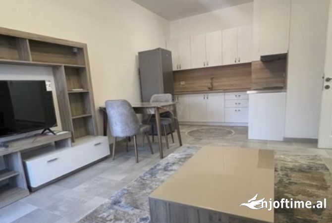 Shtepi me qera 2+1 ne Tirane - 600 Euro