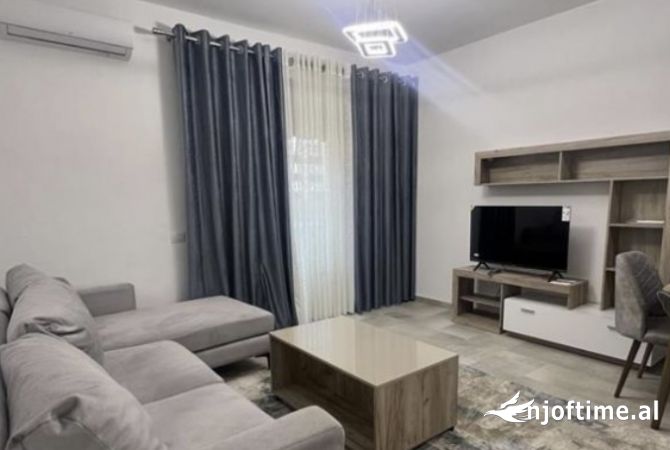 Shtepi me qera 2+1 ne Tirane - 600 Euro