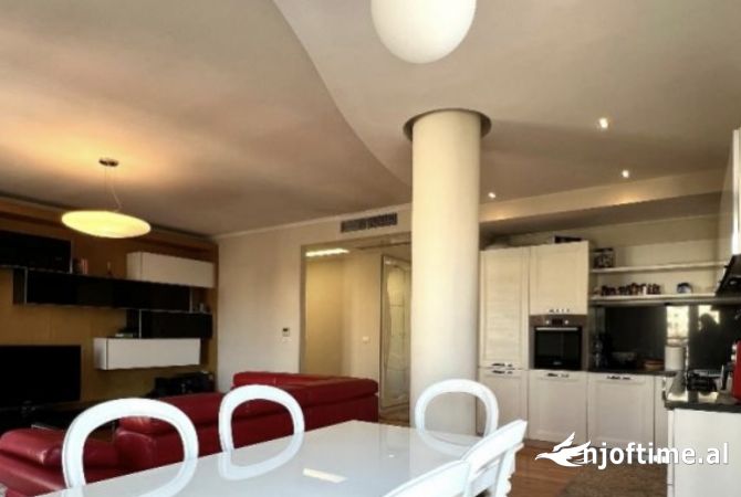 Shtepi me qera 2+1 ne Tirane - 1,500 Euro