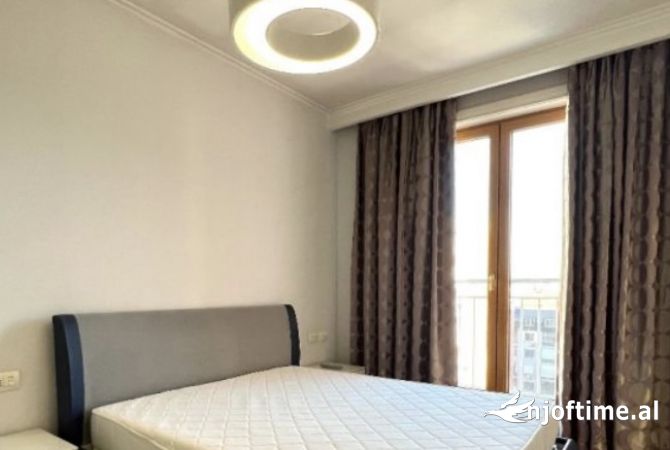 Shtepi me qera Apartament ne Tirane, 2+1, Mobilimi E mobiluar, Pagesa 1,500  Euro.