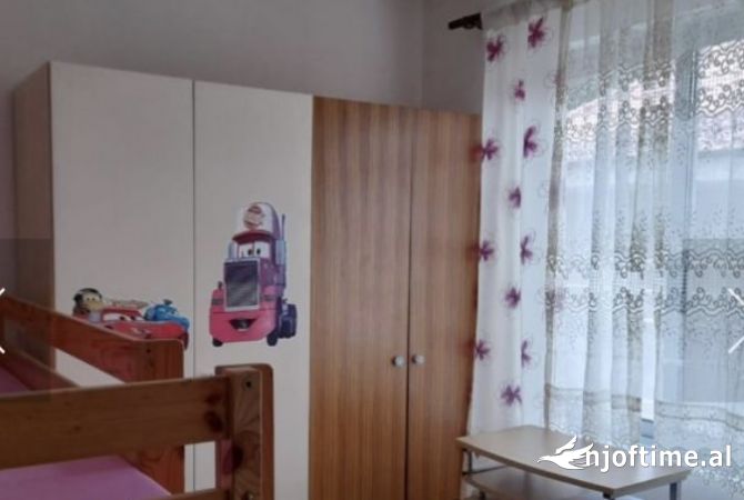 Shtepi me qera Apartament ne Tirane, 2+1, Mobilimi E mobiluar, Pagesa 500  Euro.