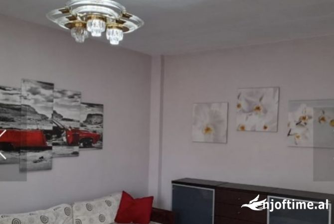 Shtepi me qera Apartament ne Tirane, 2+1, Mobilimi E mobiluar, Pagesa 500  Euro.