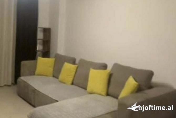 Shtepi me qera 2+1 ne Tirane - 550 Euro