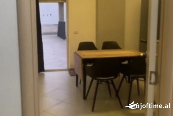 Shtepi me qera 2+1 ne Tirane - 550 Euro