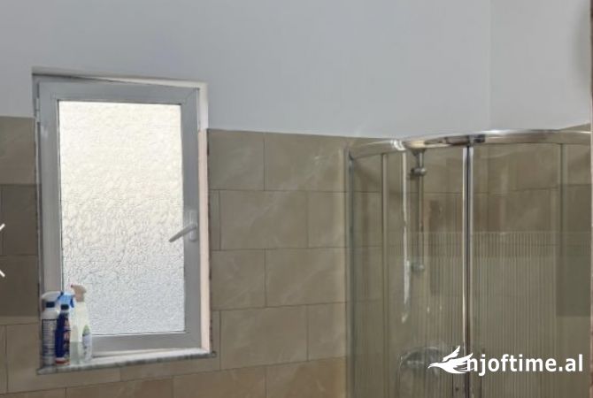 Shtepi me qera Apartament ne Tirane, 1+1, Mobilimi E mobiluar, Pagesa 400  Euro.