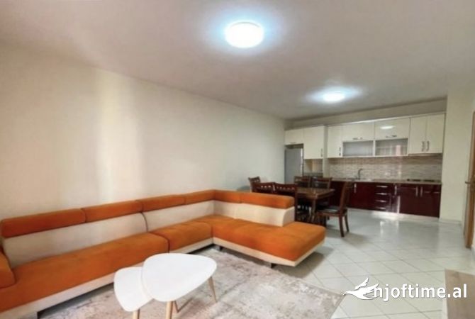 Shtepi me qera 2+1 ne Tirane - 500 Euro