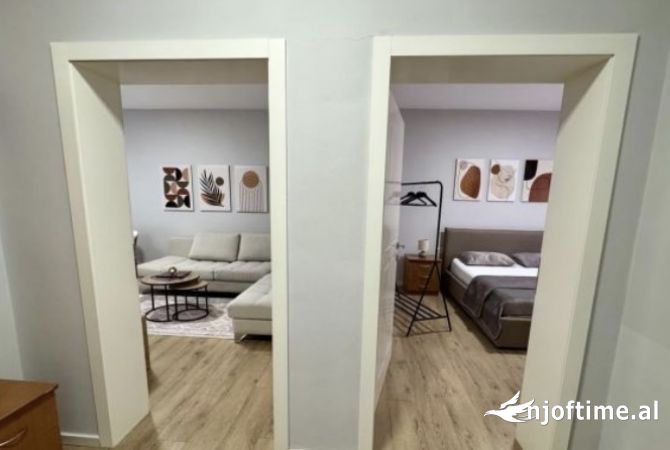 Shtepi me qera Apartament ne Tirane, 1+1, Mobilimi E mobiluar, Pagesa 650  Euro.