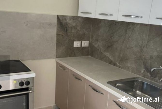 Shtepi me qera 1+1 ne Tirane - 400 Euro