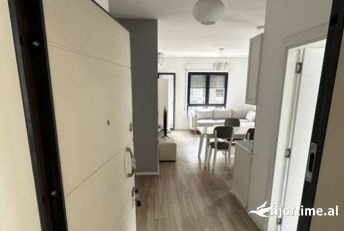 Shtepi ne shitje 2+1 ne Tirane - 180,000 Euro