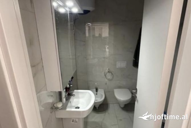 Shtepi ne shitje 2+1 ne Tirane - 180,000 Euro