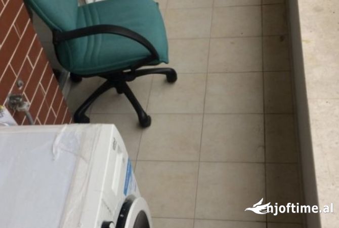 Shtepi me qera Apartament ne Tirane, 1+1, Mobilimi E mobiluar, Pagesa 400  Euro.