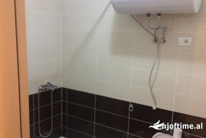 Shtepi me qera Apartament ne Tirane, 1+1, Mobilimi E mobiluar, Pagesa 400  Euro.