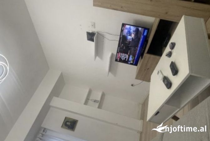 Shtepi me qera Apartament ne Tirane, 2+1, Mobilimi E mobiluar, Pagesa 350  Euro.