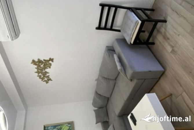 Shtepi me qera Apartament ne Tirane, 2+1, Mobilimi E mobiluar, Pagesa 350  Euro.