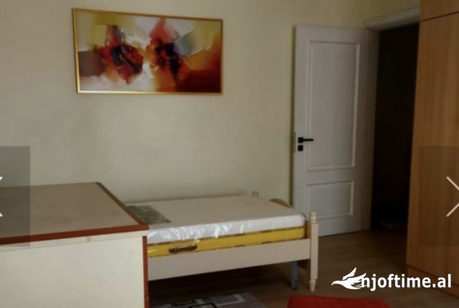 Shtepi me qera Apartament ne Tirane, 1+1, Mobilimi E mobiluar, Pagesa 45,000  Leke.