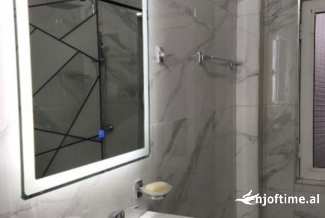 Shtepi me qera Apartament ne Tirane, 1+1, Mobilimi E mobiluar, Pagesa 45,000  Leke.