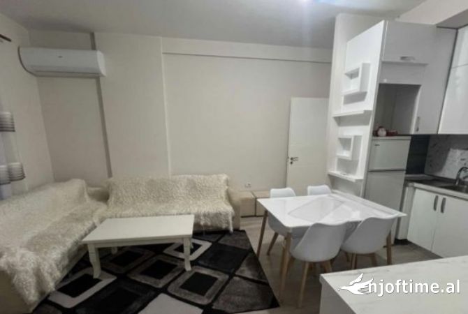 Shtepi me qera 3+1 ne Tirane - 60,000 Leke