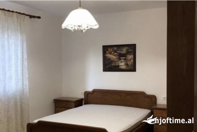Shtepi me qera 3+1 ne Tirane - 53,000 Leke
