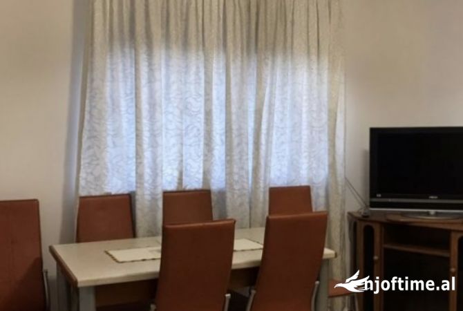 Shtepi me qera 3+1 ne Tirane - 53,000 Leke