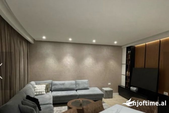 Shtepi me qera 2+1 ne Tirane - 60,000 Leke