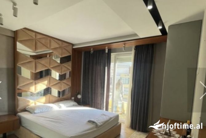Shtepi me qera Apartament ne Tirane, 2+1, Mobilimi E mobiluar, Pagesa 60,000  Leke.
