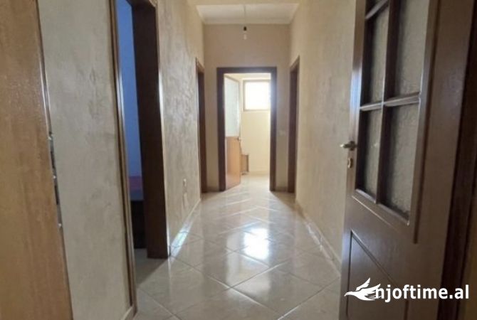 Shtepi me qera 3+1 ne Tirane - 450 Euro