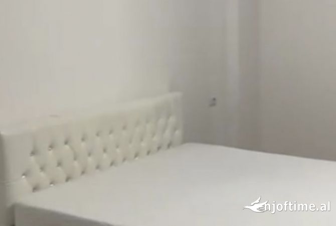 Shtepi me qera 1+1 ne Tirane - 40,000 Leke