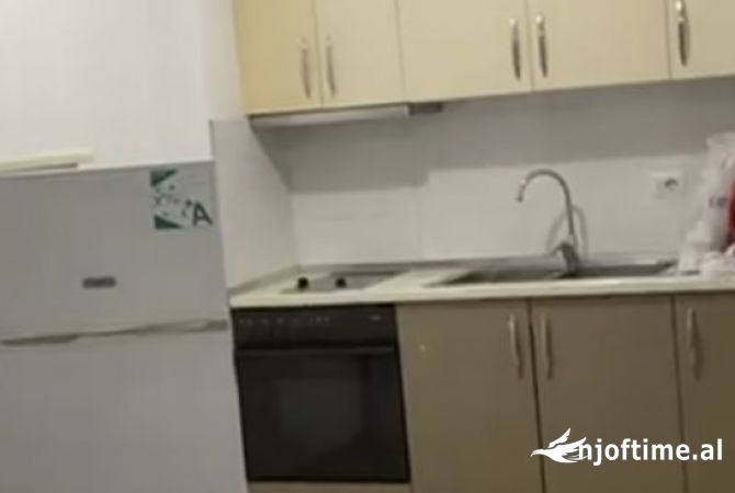 Shtepi me qera 1+1 ne Tirane - 40,000 Leke