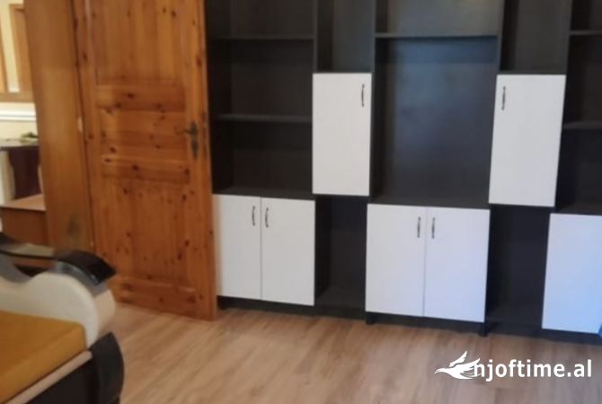 Shtepi me qera 2+1 ne Tirane - 48,000 Leke