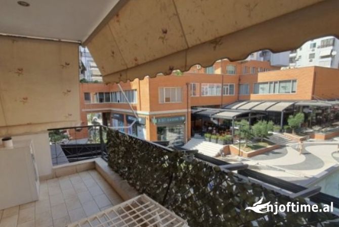 Shtepi me qera Apartament ne Tirane, 1+1, Mobilimi E mobiluar, Pagesa 750  Euro.
